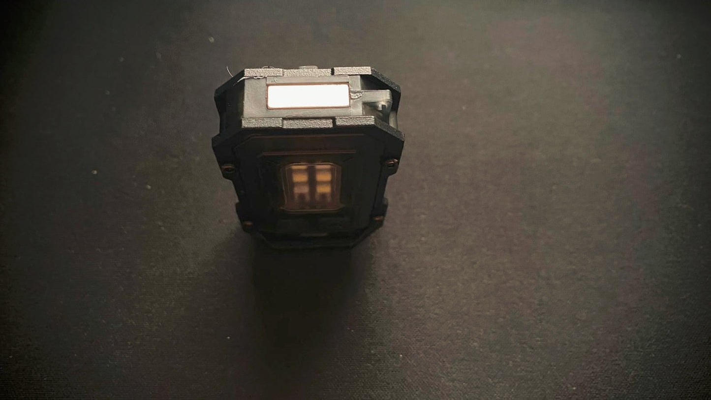 Lampe tactique modulable - Adaptez la lumière à votre action
