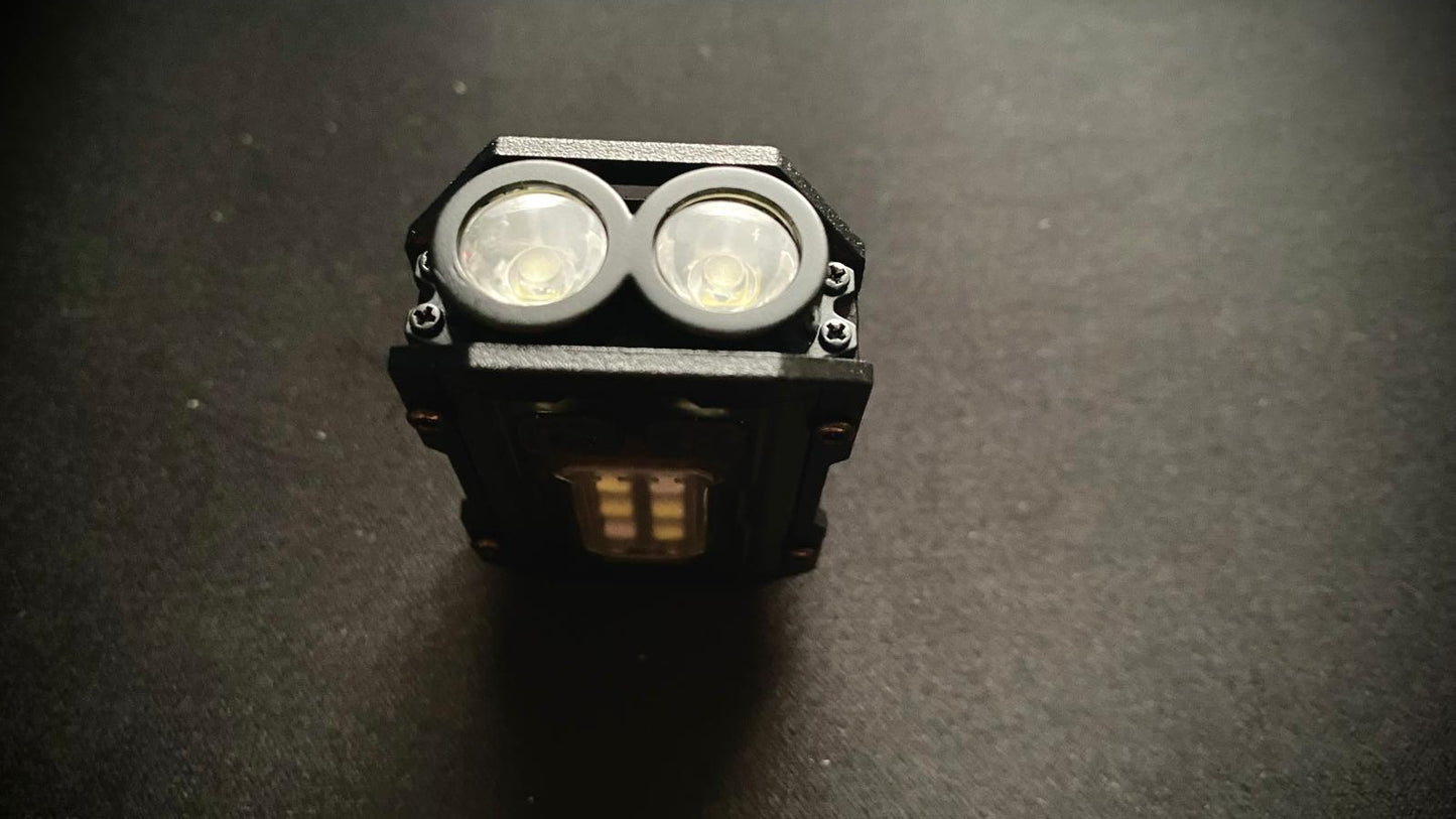 Lampe tactique modulable - Adaptez la lumière à votre action