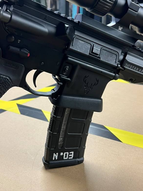 Magwell ar15 Milspec - effet lisse