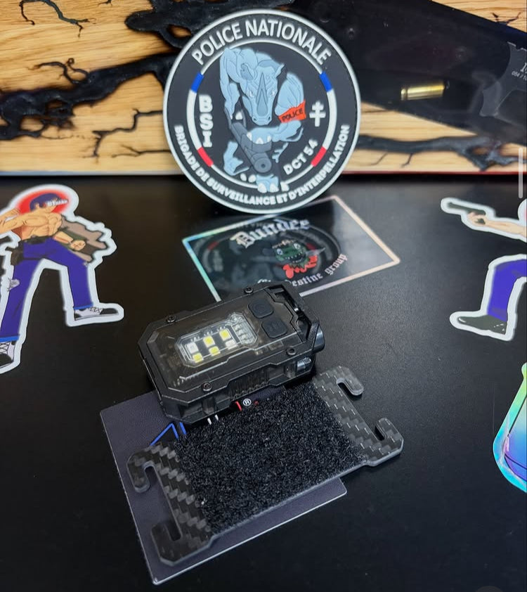 Lampe tactique modulable - Adaptez la lumière à votre action